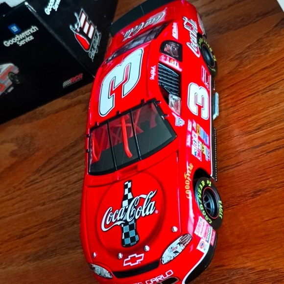 Vintage NASCAR collectibles 124th diecast cars - Picture 2 of 8